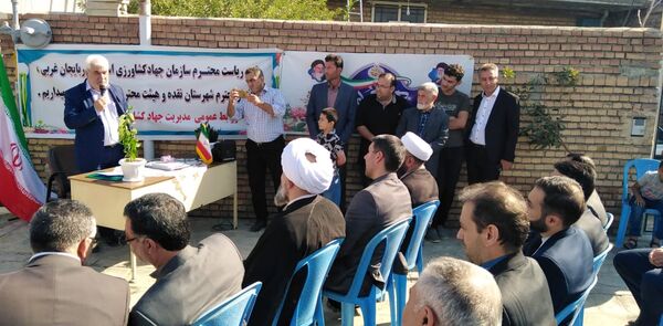 افتتاح گلخانه هیدروپونیک تولید ۳۰ تنی سبزی و صیفی در شهرستان نقده  
