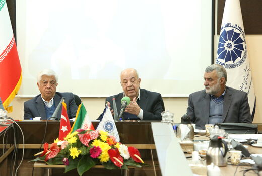 منعی برای خصوصی سازی بذر وجود ندارد