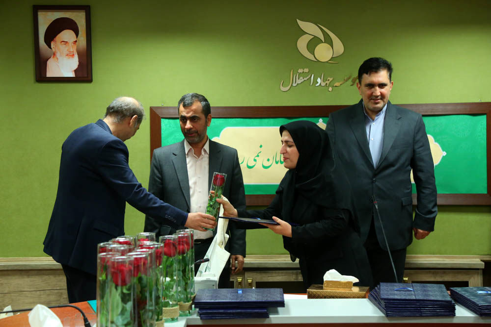 مراسم گرامیداشت روز زن در موسسه جهاد استقلال  