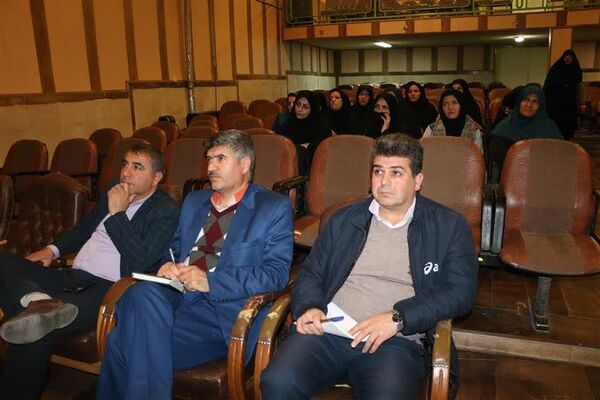 توسعه کشت گیاهان دارویی با آموزش و ترویج
