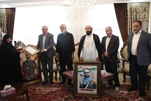 دیدار سرپرست سازمان جهاد کشاورزی آذربایجان شرقی با خانواده شهید مدافع امنیت حسین اجاقی