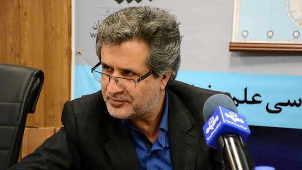 کشور از مدیریت دوگانه آسیب می‌بیند