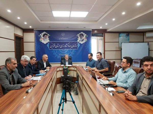 تشکل‌ها در تولید محصولات کشاورزی مشارکت بیشتری داشته باشند