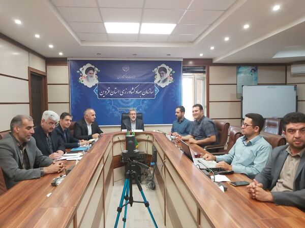 تشکل‌ها در تولید محصولات کشاورزی مشارکت بیشتری داشته باشند