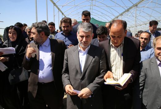 بازدید وزیر جهاد کشاورزی از شهرک گلخانه ای ملکان
