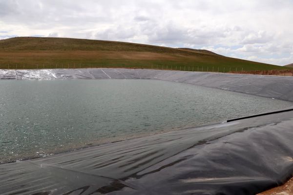 بازدید رییس سازمان جهاد کشاورزی استان قزوین از استخر ذخیره آب شهید آباد