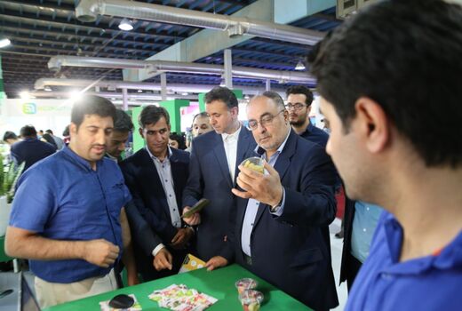 بازدید معاون برنامه ریزی و امور اقتصادی وزارت جهاد کشاورزی از بیست و پنجمین نمایشگاه الکامپ