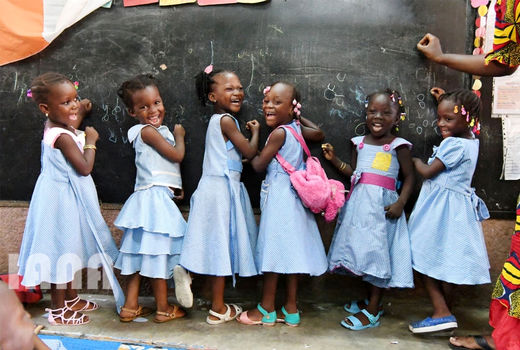 کلاس درس در ساحل عاج 