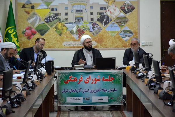 لزوم تقویت نقش مردم در برگزاری آیینهای مذهبی برای مقابله با تهدیدات فرهنگی
