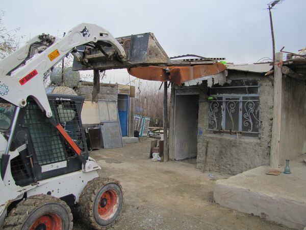 آزادسازی 3.5 هکتار از اراضی کشاورزی شهرستان تهران از دست متصرفان