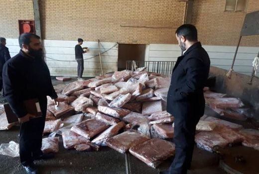 کشف و معدوم سازی 4هزار کیلوگرم خمیر مرغ فاسد در شهرستان ورامین