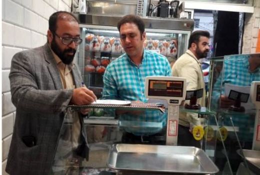 برخورد با 5 واحد صنفی متخلف فروش مرغ و ماهی در دماوند  