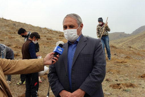 آغاز کپه کاری در 250 هکتار از مراتع حوزه آبخیز سد لیوار بخش یامچی شهرستان مرند 