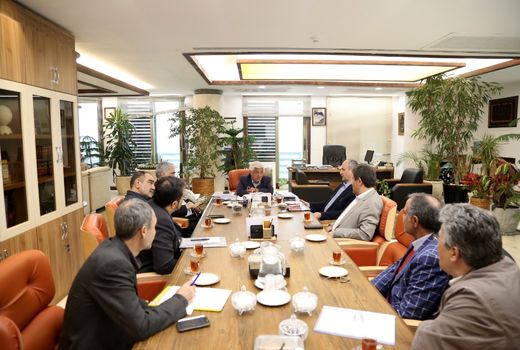 افزایش قیمت تراکتور پذیرفتنی نیست