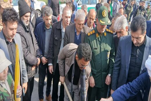 کاشت نهال به یاد «رهبر شهید» با حضور مدیر جهاد کشاورزی شهرستان تبریز در باسمنج