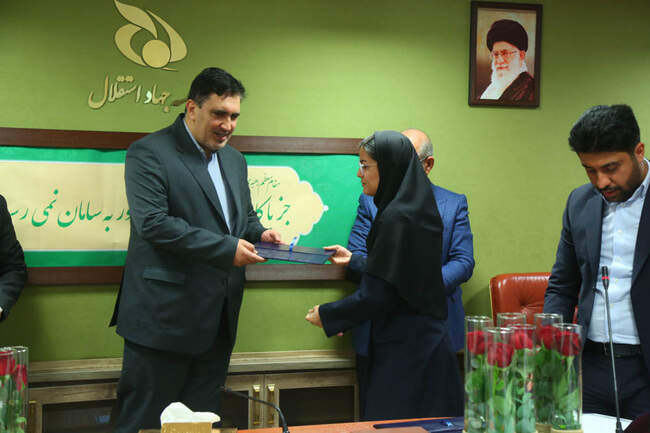 مراسم گرامیداشت روز زن در موسسه جهاد استقلال  