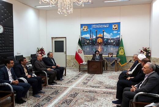 علما و مراجع در فرهنگ‌سازی درختکاری نقش مؤثر دارند