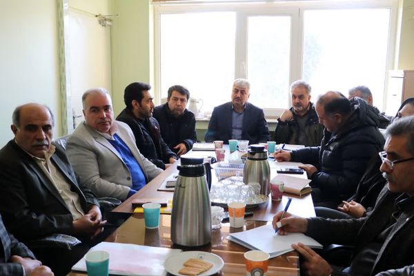 بررسی راهکارهای فنی و استراتژیک چغندر قند در کمیته تخصصی استان قزوین 