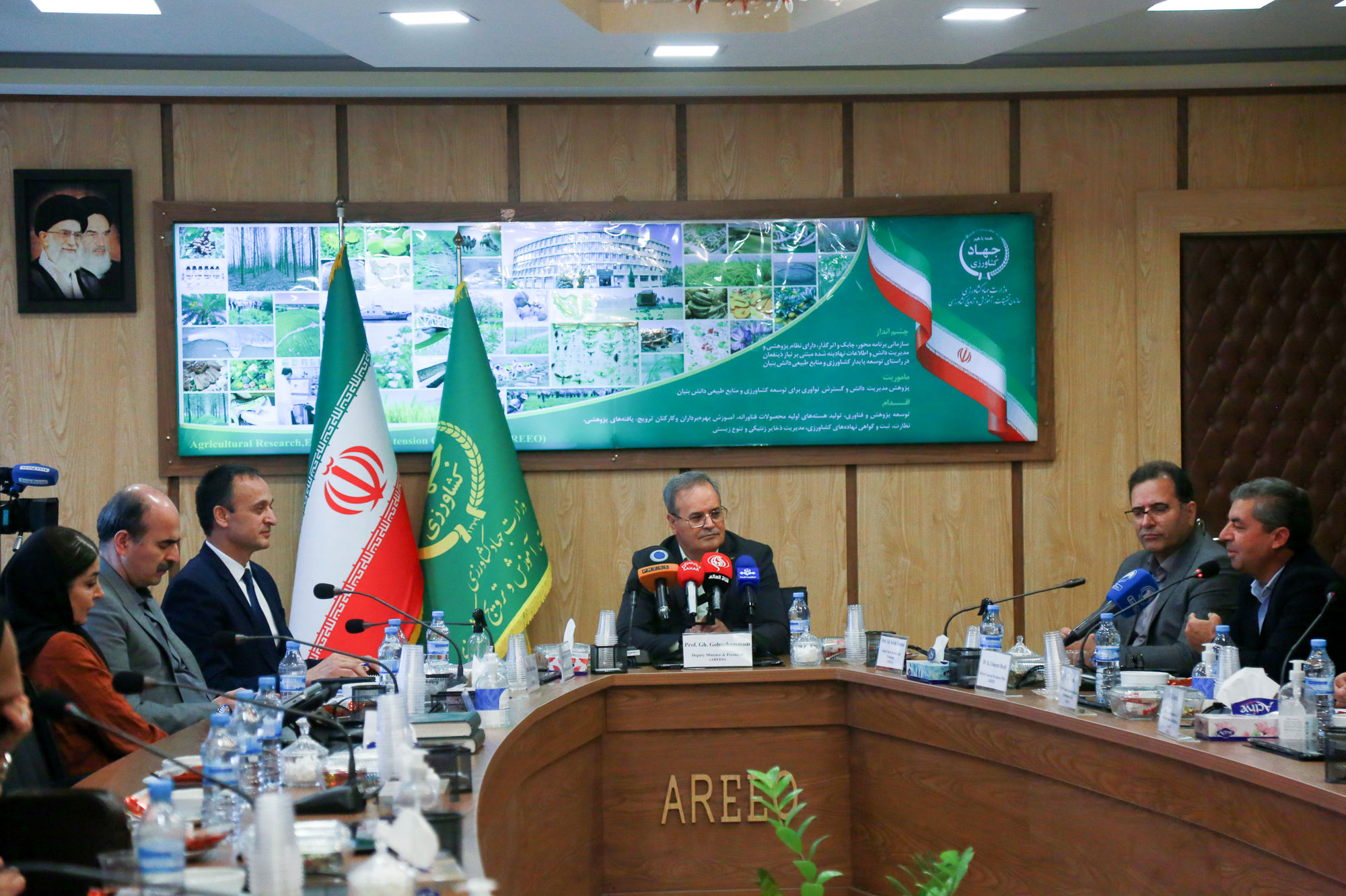 دیدار رئیس سازمان تحقیقات، آموزش و ترویج کشاورزی با نماینده جدید فائو 