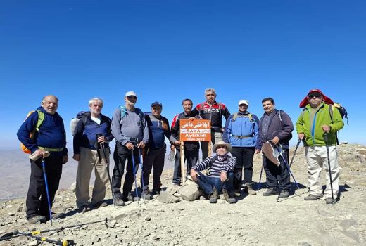 صعود موفقیت آمیز گروه کوهنوردی سازمان جهادکشاورزی آذربایجان شرقی به قله 2878 متری آیلاخلی ورزقان