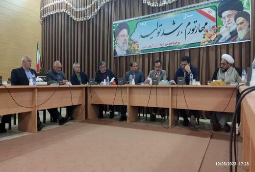 نشست بررسی پروژه‌ها و طرح‌های آب و خاک شهرستان گرمی