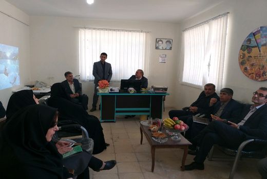 رئیس سازمان جهاد کشاورزی لرستان از مرکز جهاد کشاورزی کمالوند بازدید کرد