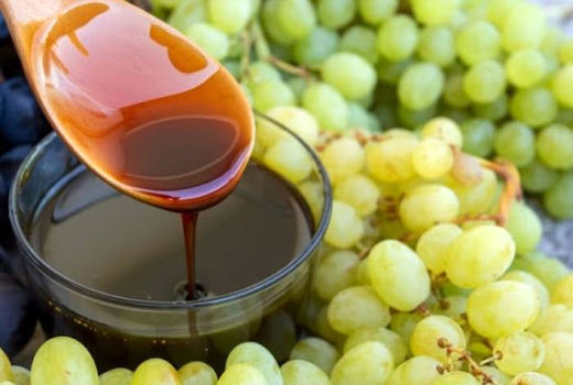 از روزهای پایانی برداشت انگور تا مراسم شیره پزی سنتی در شهرستان سامان