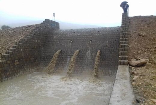 آبگیری بندهای خاکی در شهرستان گرمسار بخش ایوانکی حوزه چنداب 