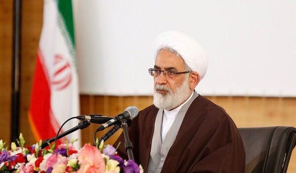 از فرمانده ناحیه انتظامی تهران شکایت می‌کنم