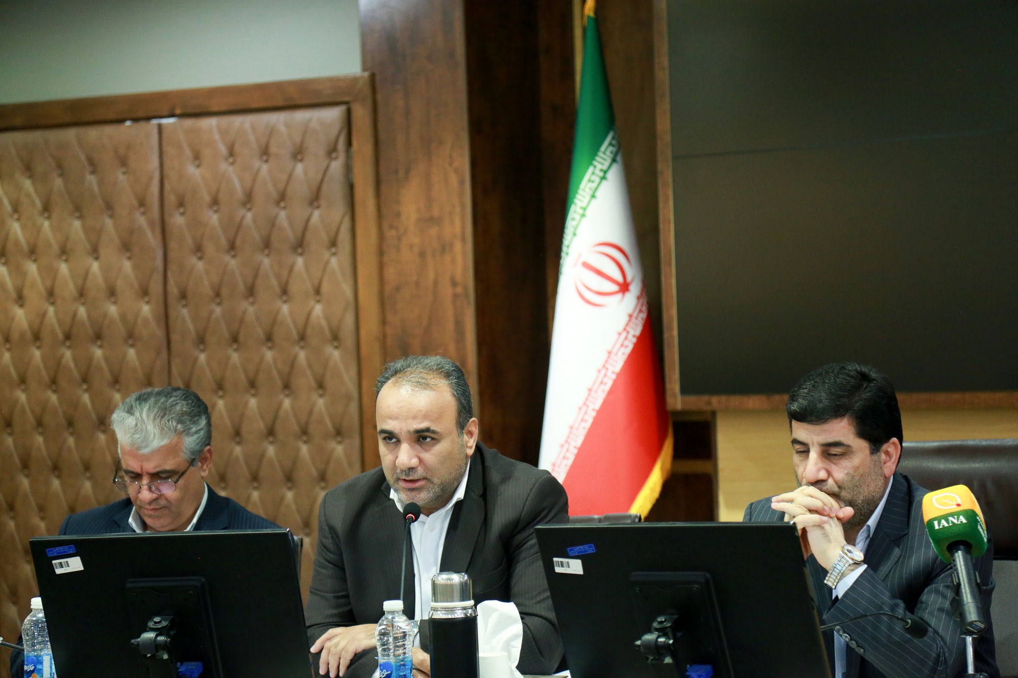 جلسه کمیته پایش شعار سال 