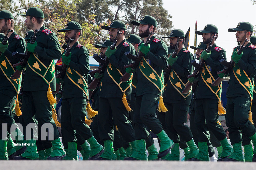 مراسم رژه نیروهای مسلح 
