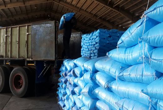 تخصیص کود یارانه‌ای به همه محصولات کشاورزی اساسی و غیر اساسی بر اساس الگوی کشت