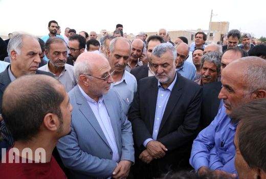 بازدید وزیر جهاد کشاورزی از طرح تجمیعی سیستم آبیاری کم فشار در شهر وزوان