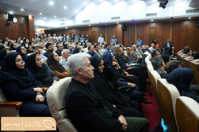 نشست صمیمانه دکتر علی تیموری معاون توسعه مدیریت و منابع وزارت جهاد کشاورزی و مدیران ارشد این معاونت با کارکنان وزارتخانه