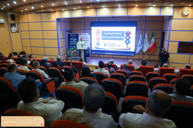 افتتاح آموزشگاه رانندگی ویژه ماشینهای کشاورزی و راهسازی