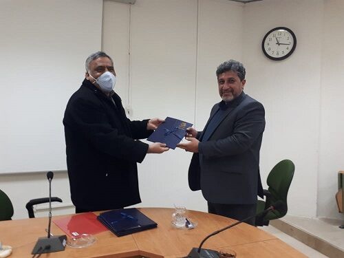 همکاری موسسه سرم سازی رازی و دانشکده دامپزشکی شیراز