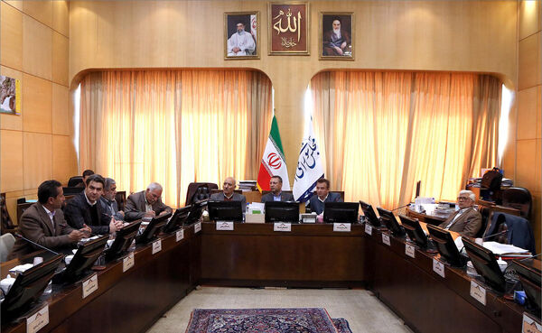 تصمیمات بعدی، پس از جلسه با موثران شورای اقتصاد