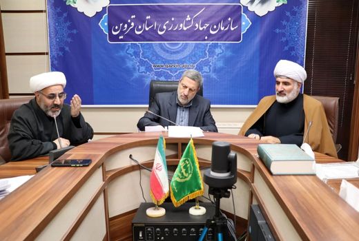 هجمه‌های ضد ارزشی دشمن  را با کارهای فرهنگی خنثی کرد