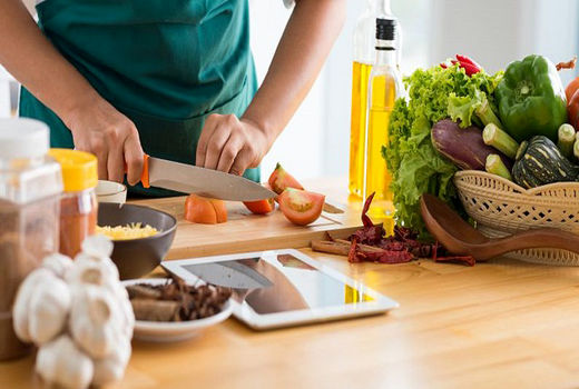  قند، نمک و چربی نخورید تا سرطان نگیرید