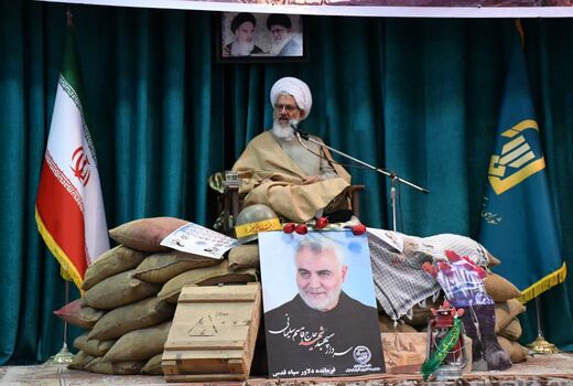یادواره سرداران و شهدای سنگرسازان بی سنگر در شهرستان ویژه مرند با استقبال کم نظیر برگزار شد