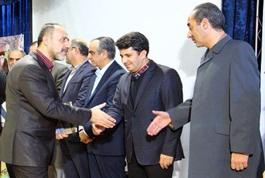 تقدیر از ایده عضو هیات علمی مرکز تحقیقات و آموزش کشاورزی و منابع طبیعی آذربایجان شرقی 