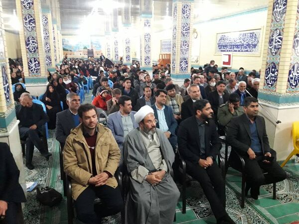 گرامیداشت پیروزی انقلاب در روستای گرم آباد مرودشت برگزار شد