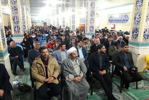 گرامیداشت پیروزی انقلاب در روستای گرم آباد مرودشت برگزار شد