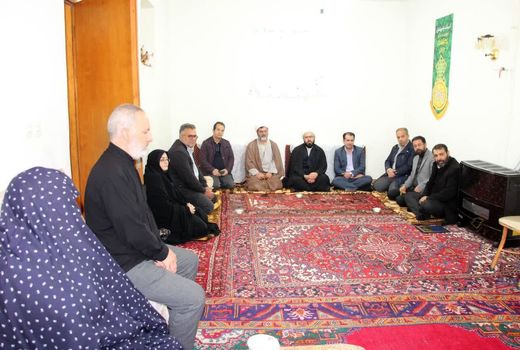 کاشت نهال و غبارروبی مزار شهدا به یاد دانشمند هسته‌ای شهید حسین ذکی دیزجی در اسکو