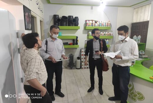 بازدید کارشناسان جهاد کشاورزی قرچک از مراکز عرضه سموم کشاورزی