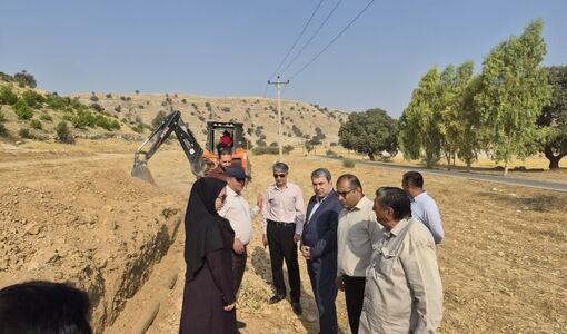 آبرسانی به یک‌هزار و ۵۵۰ هکتار از اراضی کشاورزی باشت شتاب می‌گیرد
