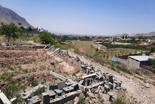 تخریب ۱۱ بنای غیرمجاز در اراضی کشاورزی شهرستان آبیک