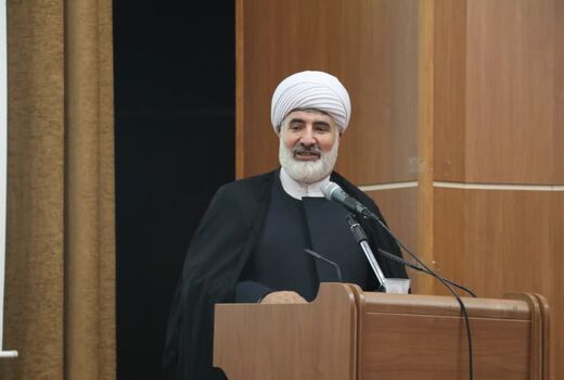 نقش با ارزش  مادری و همسری در قرآن