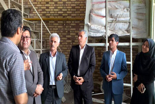 راه اندازی مجدد خط تولید خوراک دام شرکت تعاونی روستایی امند شهرستان شبستر