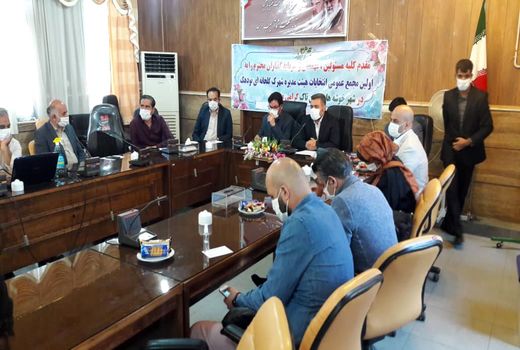 اولین مجمع عمومی شرکت خدماتی شهرک گلخانه‌ای نودهک تاکستان برگزار شد